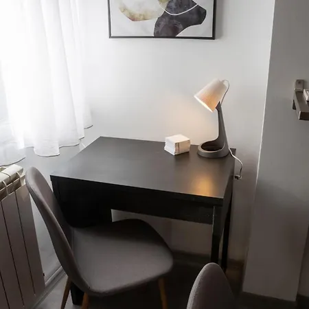 Piaf Break Nest Belgrad